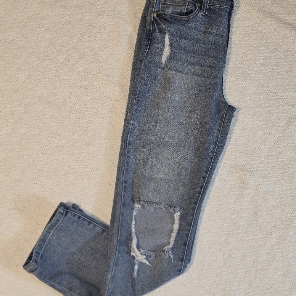 Altar'd State Straight Leg Distresses SALLY style, Stretch Jeans Size 7 - Picture 3 of 11